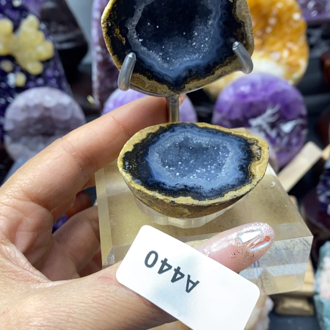 未镶嵌水晶大型摆件（非配饰）