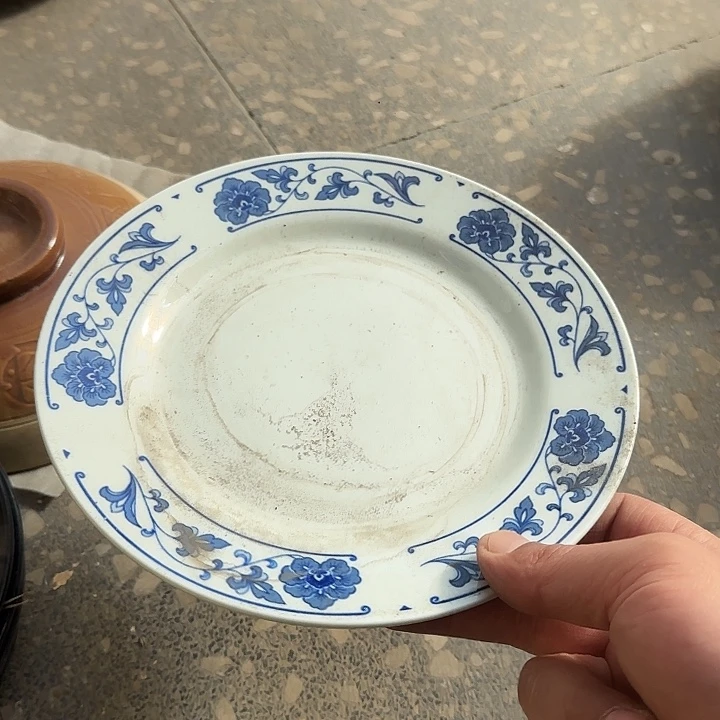 瓷片陶瓷盘子碗啥都有