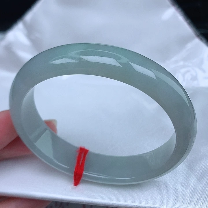 翡翠手镯（贵妃镯）未镶嵌天然