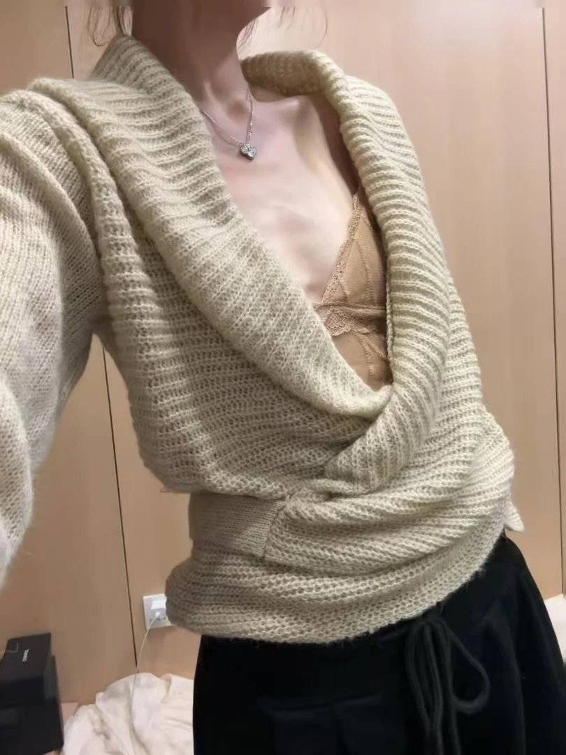 2025早秋新款韩系卡其色翻领绑带交叉设计毛衣慵懒感针织开衫上衣