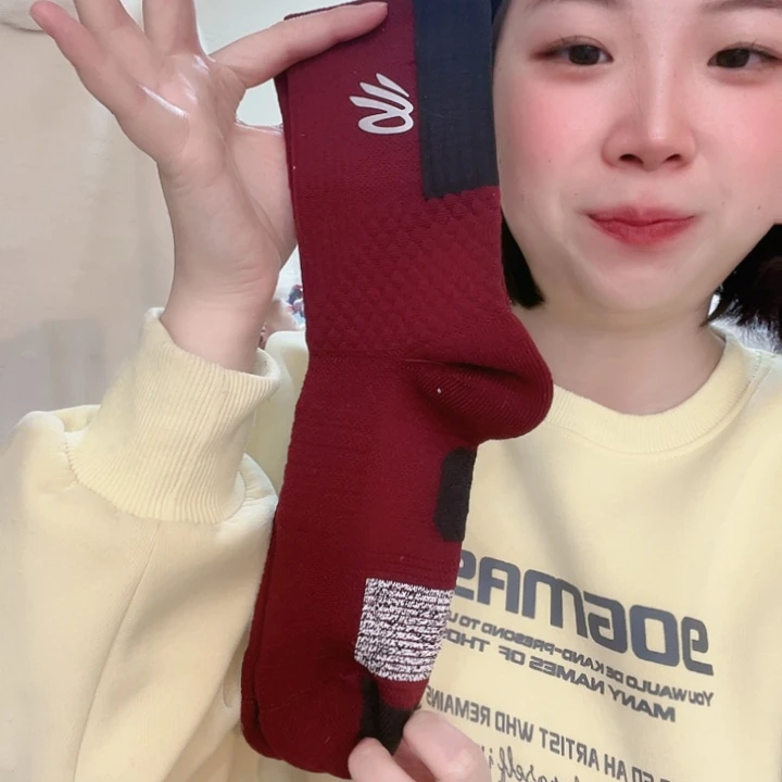 三醋酯纤维羽毛球袜605