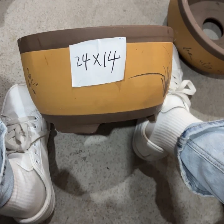 花盆紫砂紫砂的颜色