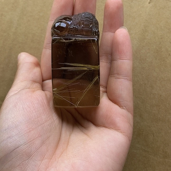 寒***寅未镶嵌大型摆件（非配饰）水晶