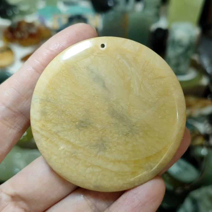 岫玉未镶嵌挂坠款式