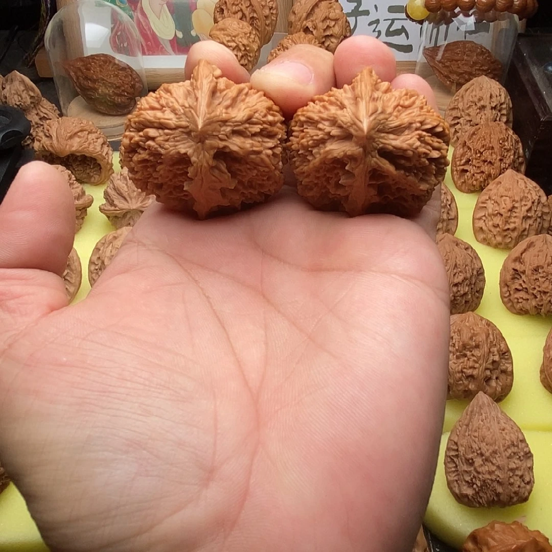 把件文玩核桃满天星半壁