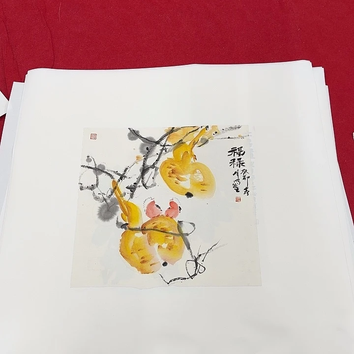 国画花鸟等图案为一体