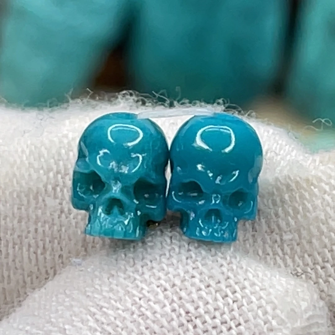 绿松石未镶嵌颈饰