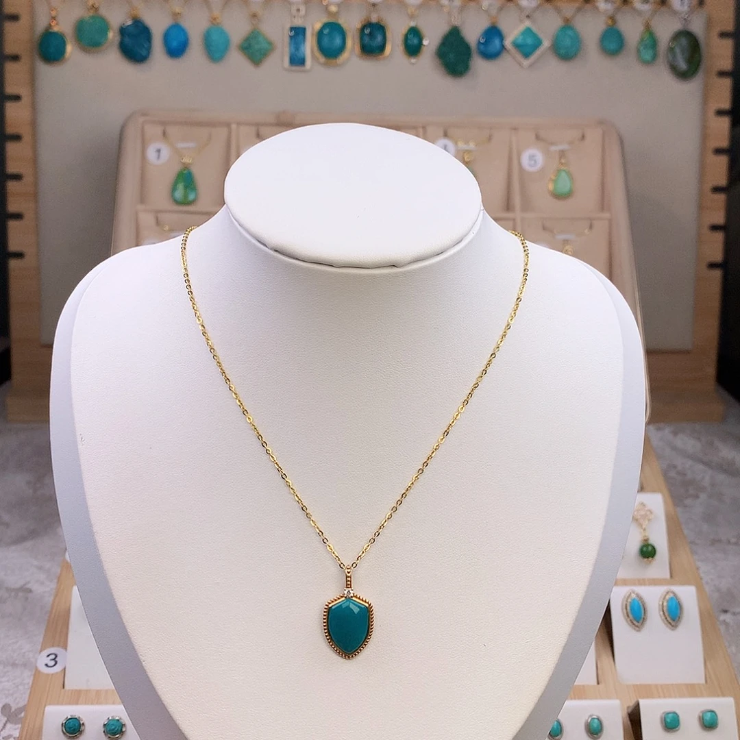 绿松石18K金镶嵌颈饰