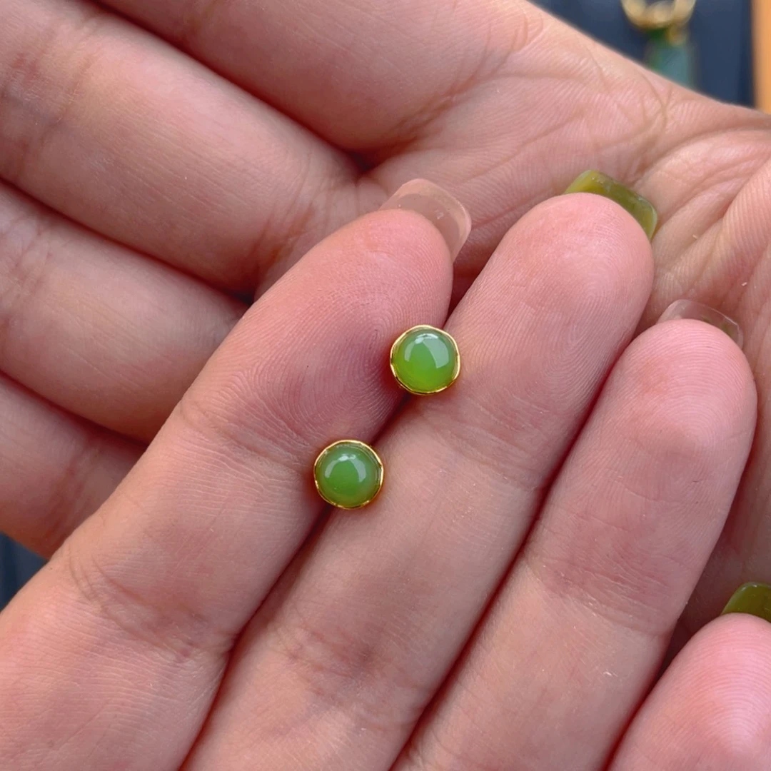 和田玉（碧玉）银S925镶嵌耳钉圆形耳钉