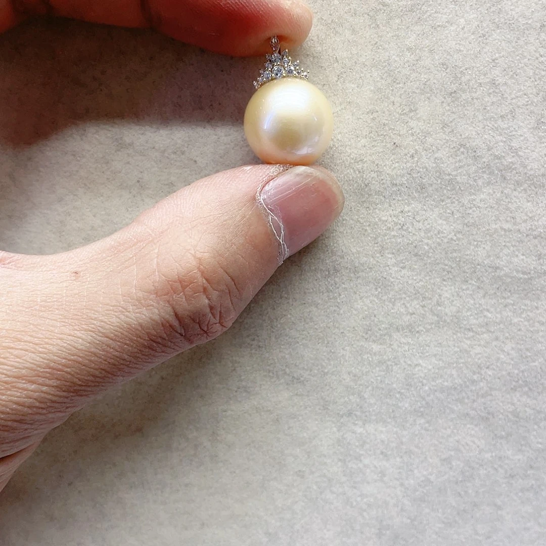 海水珍珠颈饰18K金镶嵌