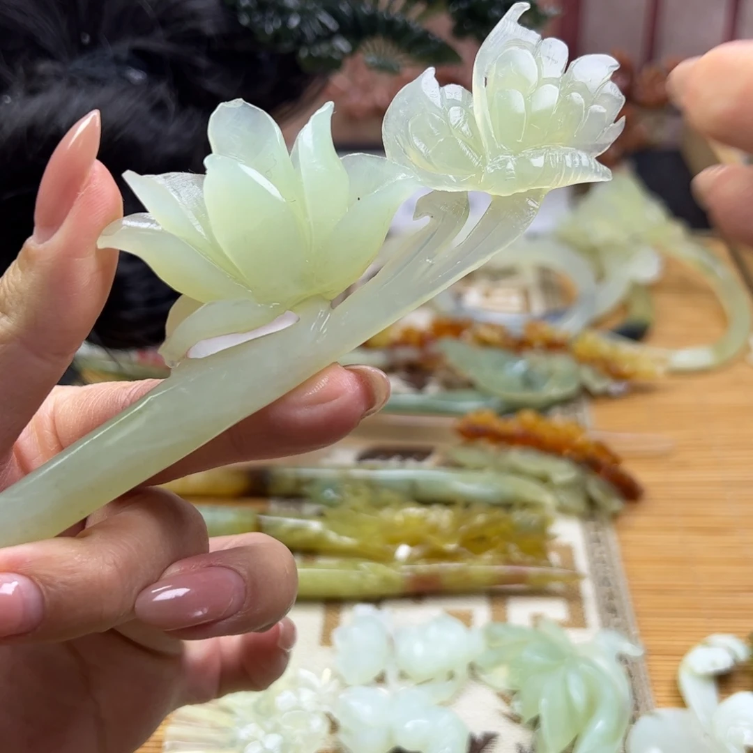 蛇纹石玉未镶嵌发簪