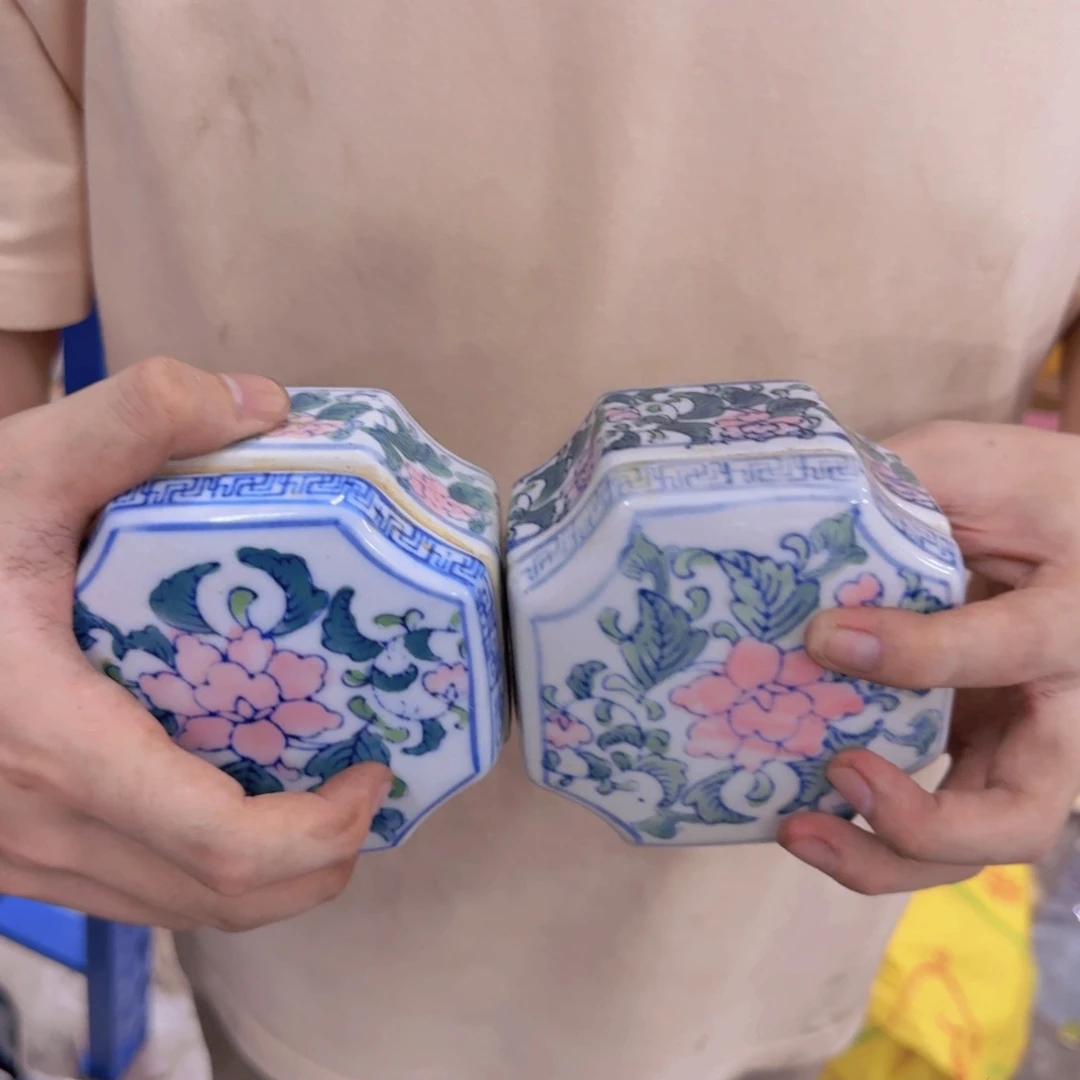 默认微瑕，介意勿拍。