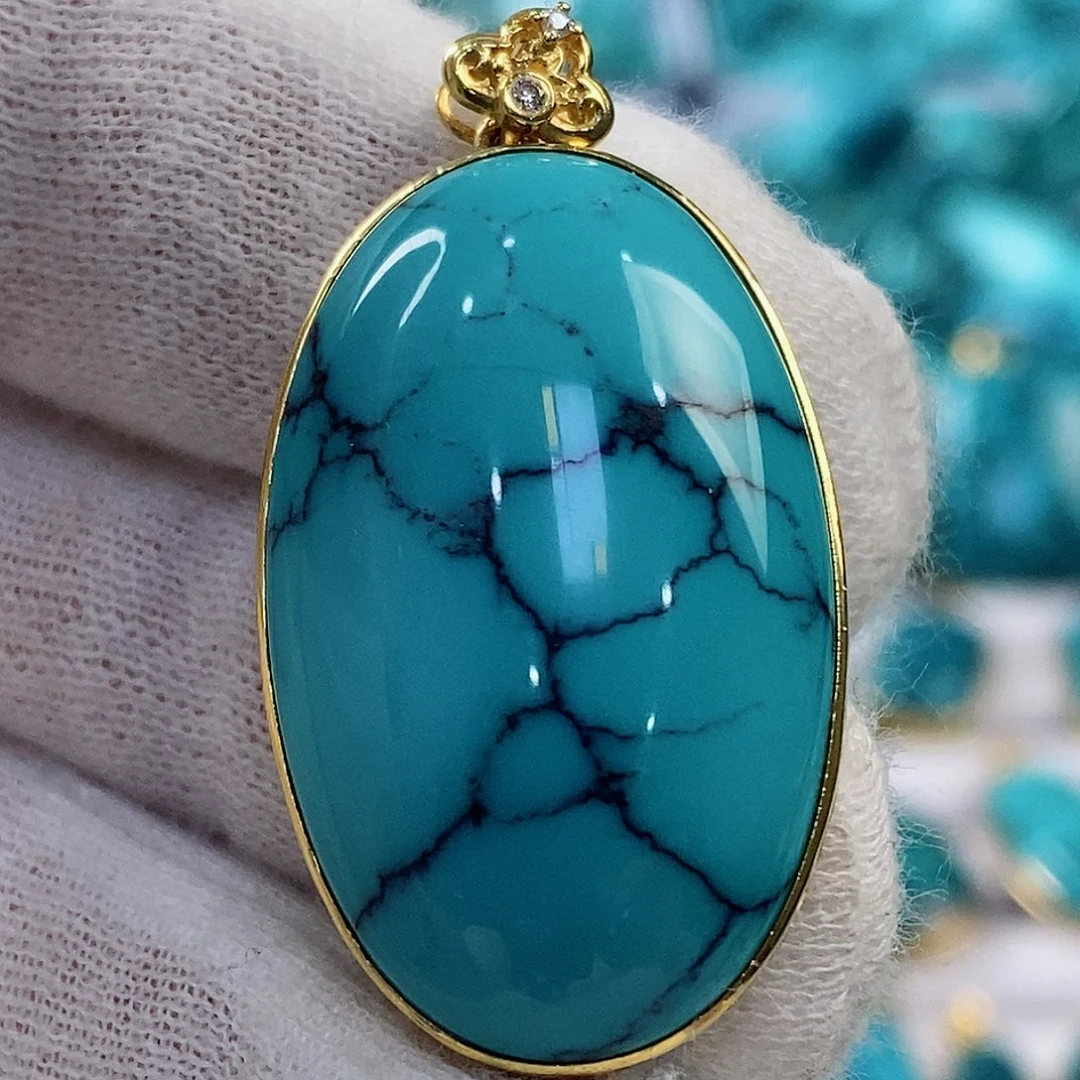 绿松石配饰18K金镶嵌