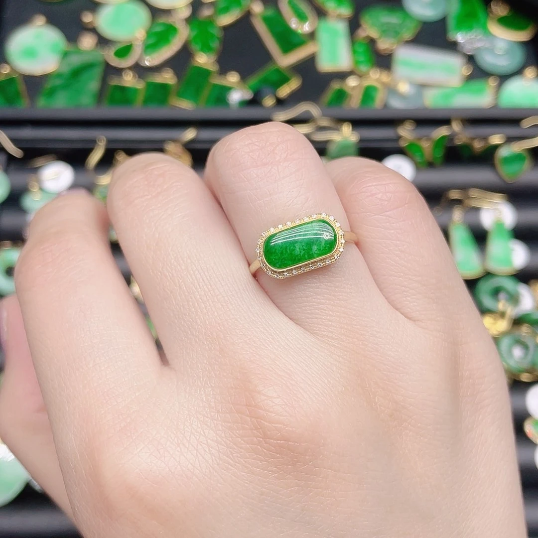 翡翠戒指18K金镶嵌天然翡翠