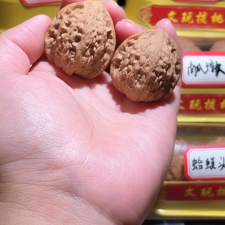 文玩核桃把件荷花3.8