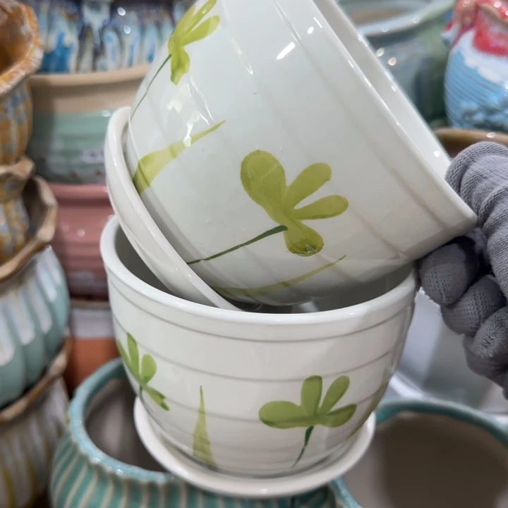 凑9米包邮，有孔，陶瓷花盆