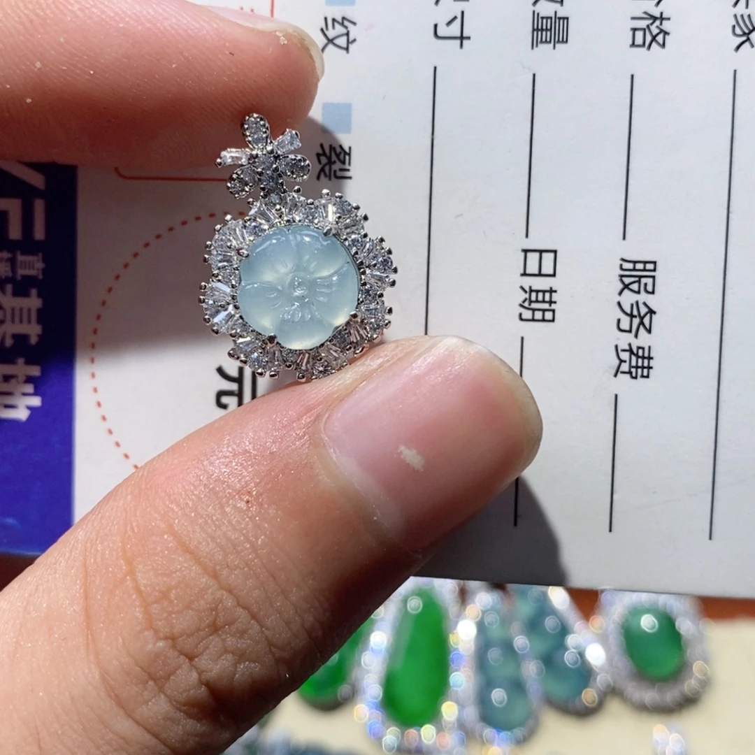 颈饰未镶嵌翡翠翡翠