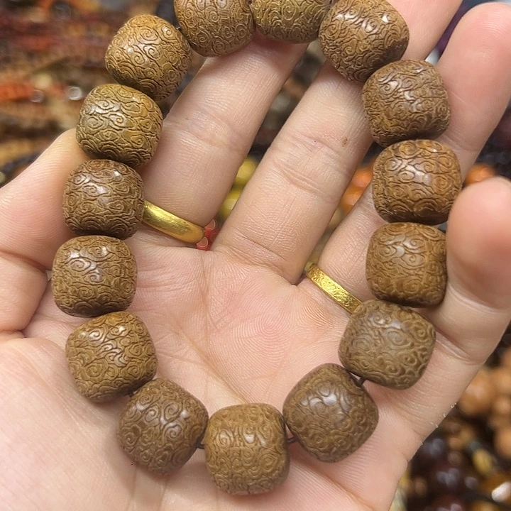 维腊木（绿檀）无事牌