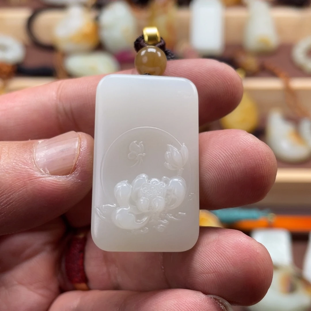 和田玉未镶嵌挂件