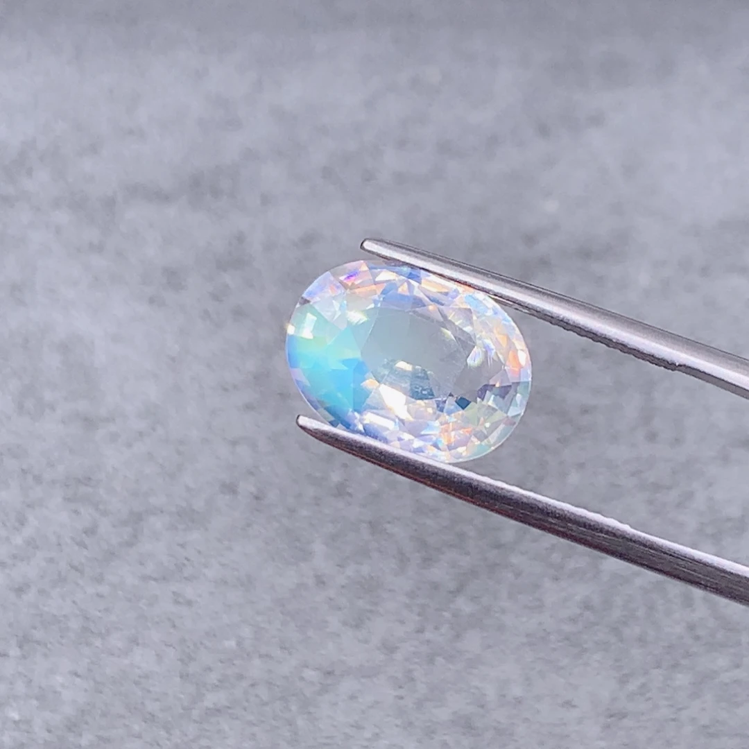 月光石裸石5.53克拉彩虹月光