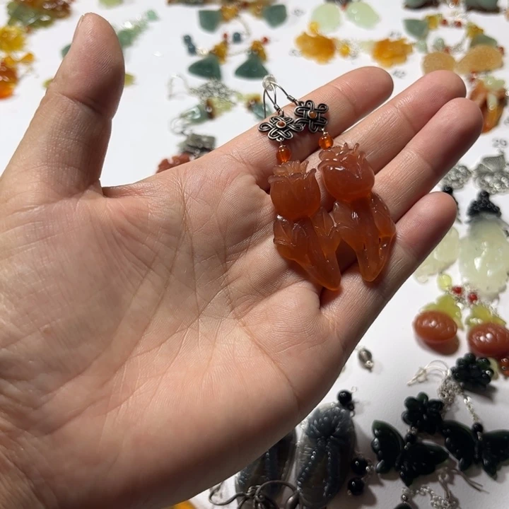 蛇纹石玉合金耳饰