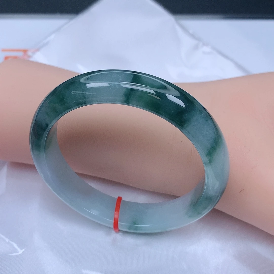 【闪购商品】未镶嵌手镯翡翠，56