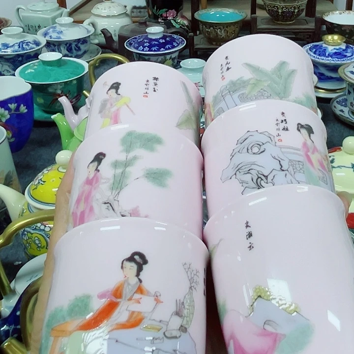 陈***哥摆件景德镇陶瓷协会常务