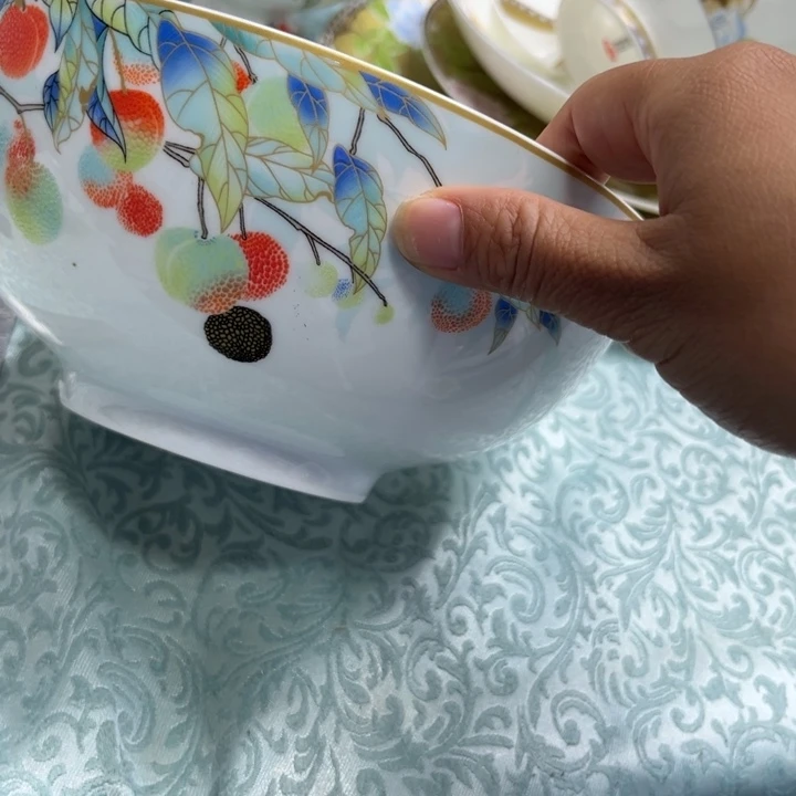 瓷片荔枝七寸汤碗两个