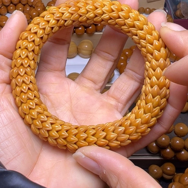 吊坠橄榄核聚宝盆