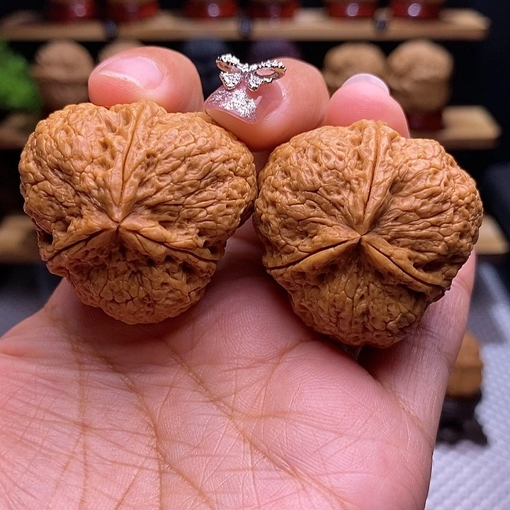 文玩核桃把件石玉三棱23