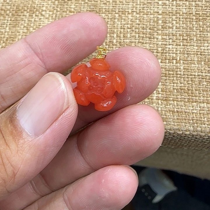 南红玛瑙18K金镶嵌颈饰