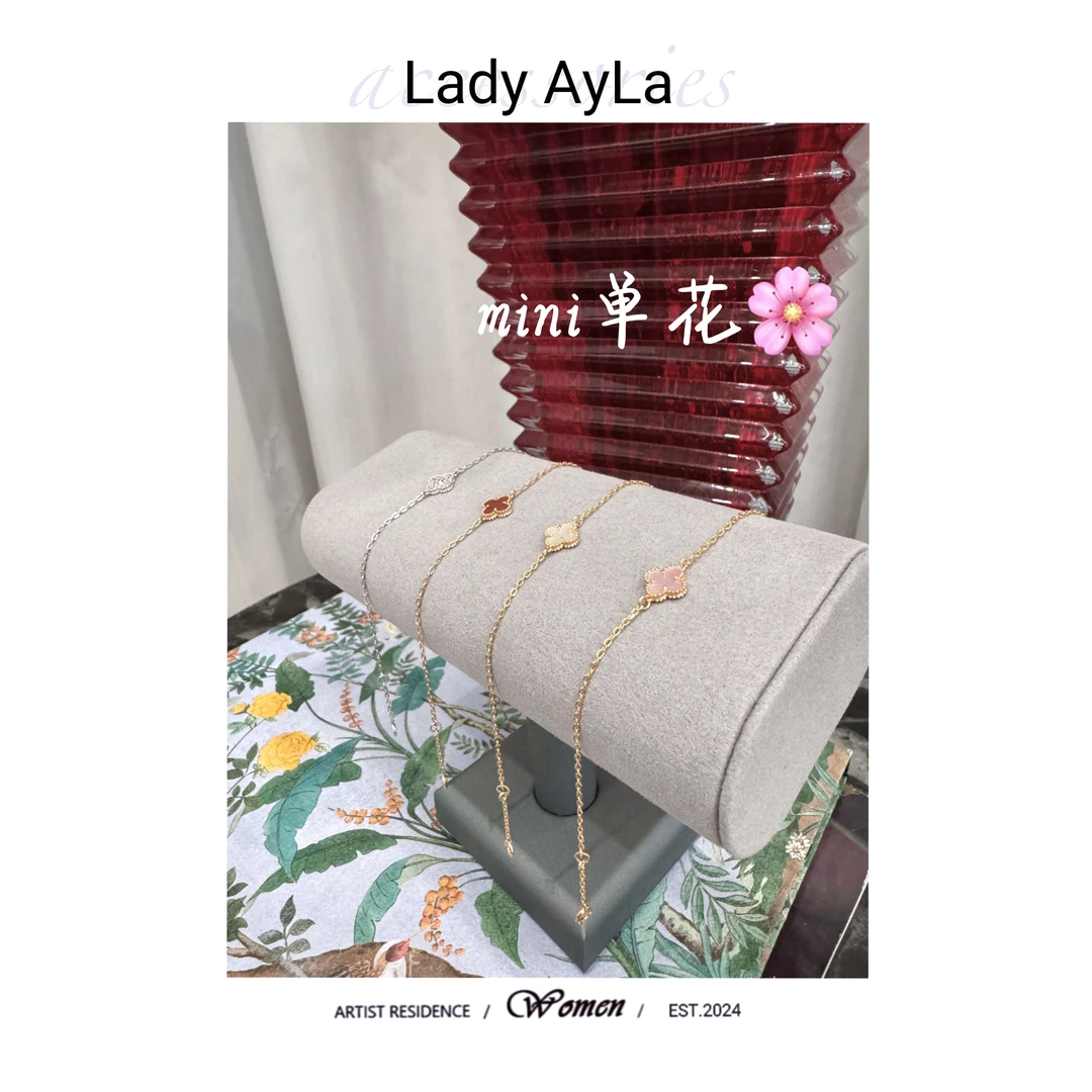 925银合成锆石手链 四叶花草红色小花轻奢手链AL925