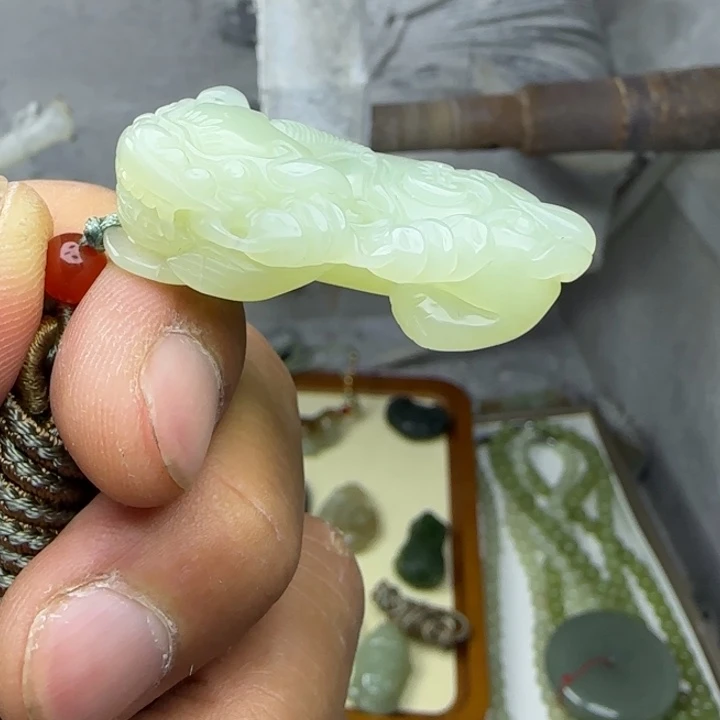 颈饰未镶嵌和田玉