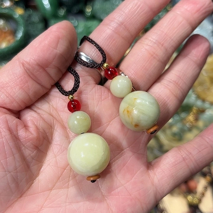 未镶嵌岫玉毛衣链