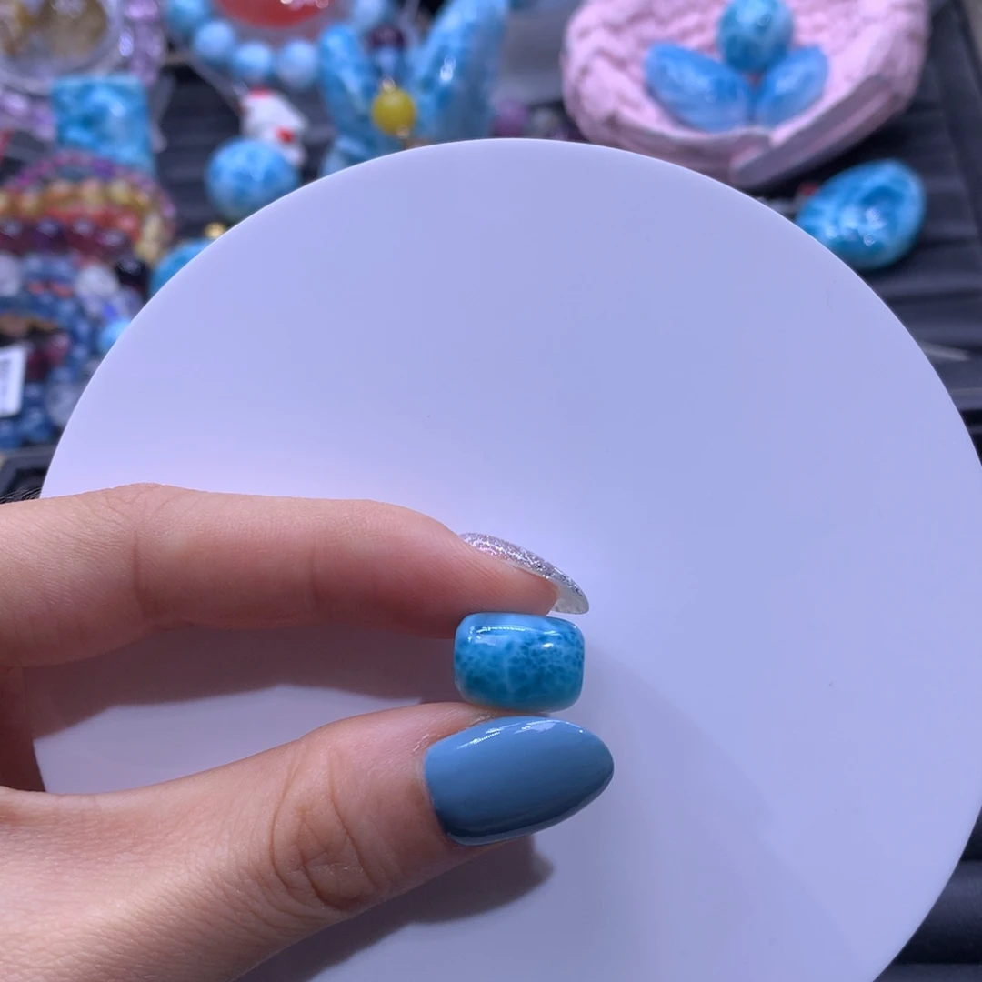 针钠钙石（海纹石）未镶嵌珠宝半成品颜色略差异