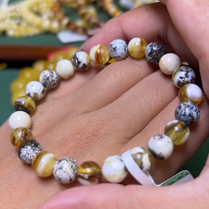 蜜蜡未镶嵌珠宝奇石