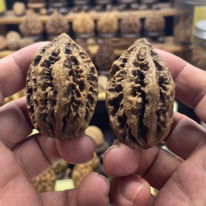 吊坠文玩核桃东北核桃39