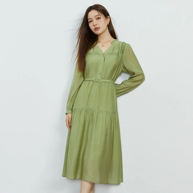 独束微胖MM大码女装甜美通勤风纯色连衣裙百搭显瘦裙子23DS83307