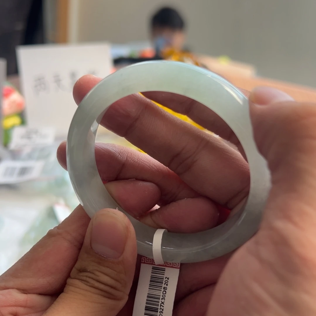 翡翠未镶嵌手镯18号56