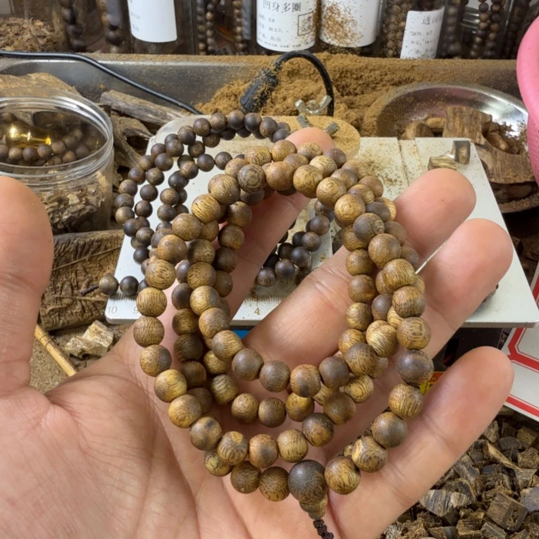 沉香碎屑沉香特价款奇楠沉香老白棋品种卡8多圈22克