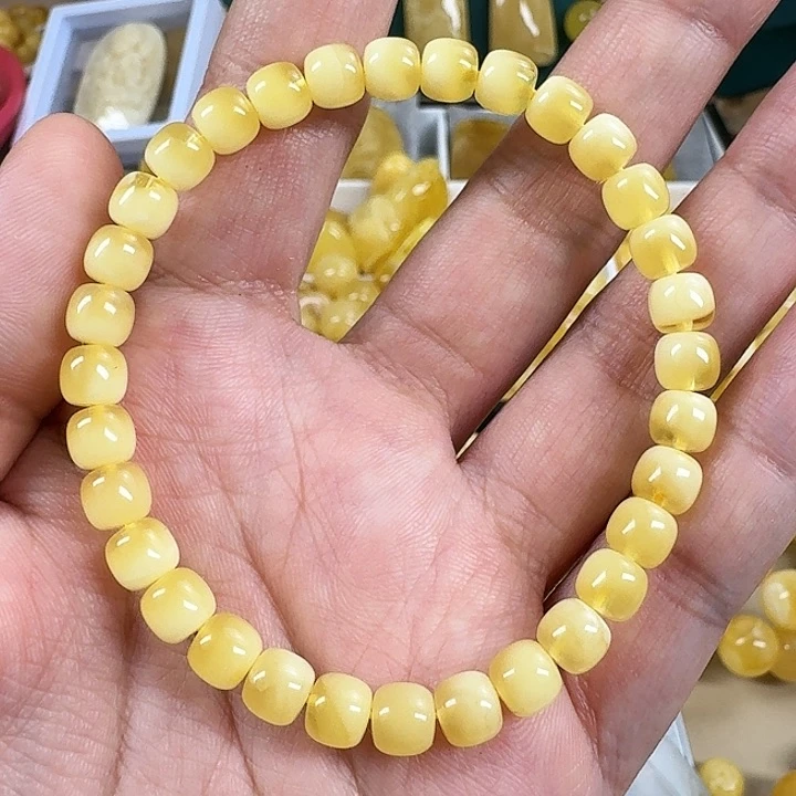 蜜蜡珠宝奇石未镶嵌