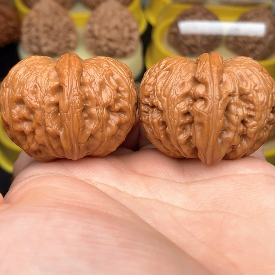 吊坠文玩核桃42元宝