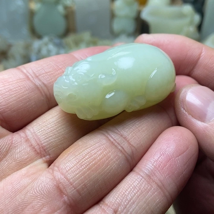 和田玉未镶嵌挂件