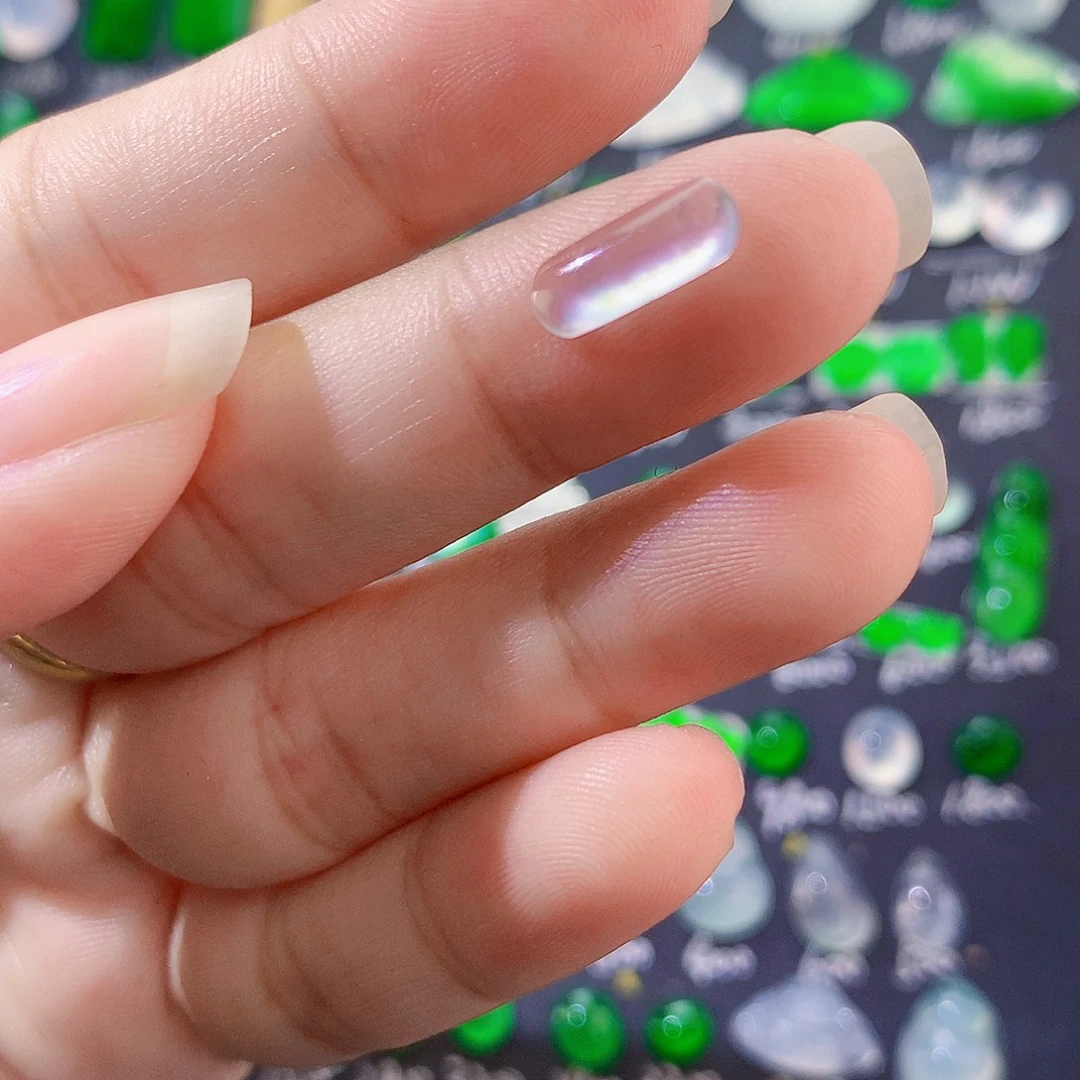 翡翠未镶嵌颈饰冰飘花马鞍