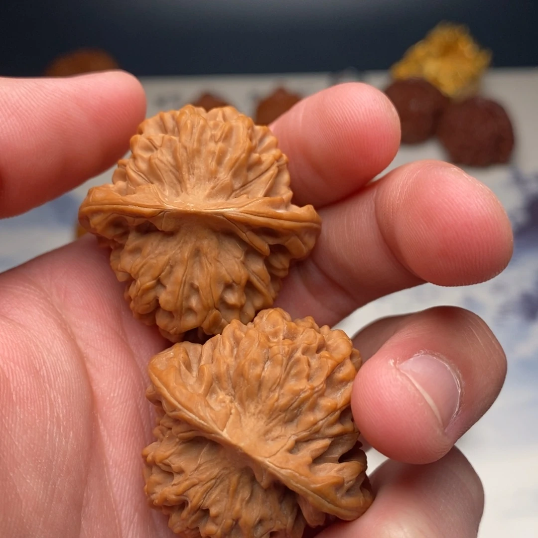 白***菜文玩核桃把件秦闷