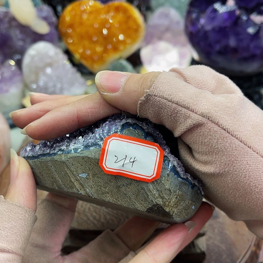 水晶随形摆件未镶嵌