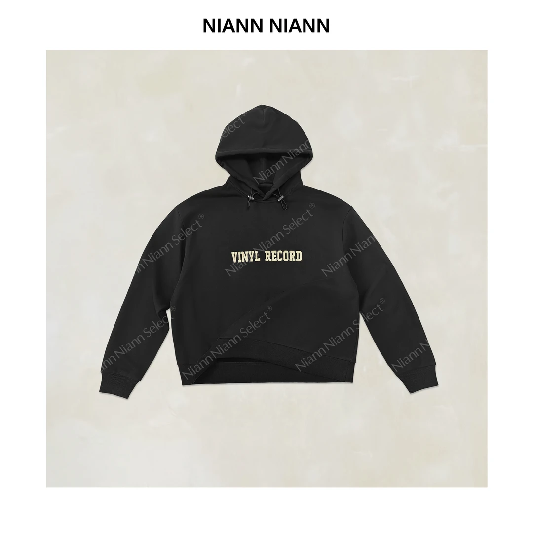 NiannNiann 新品女装复古美式薄绒万针刺绣字母连帽抽绳卫衣16538