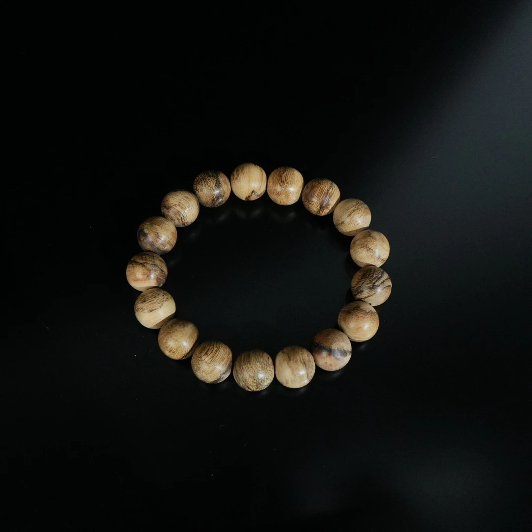 A8058 斯里兰卡黑油沉香手串 1.23cm  10.15g