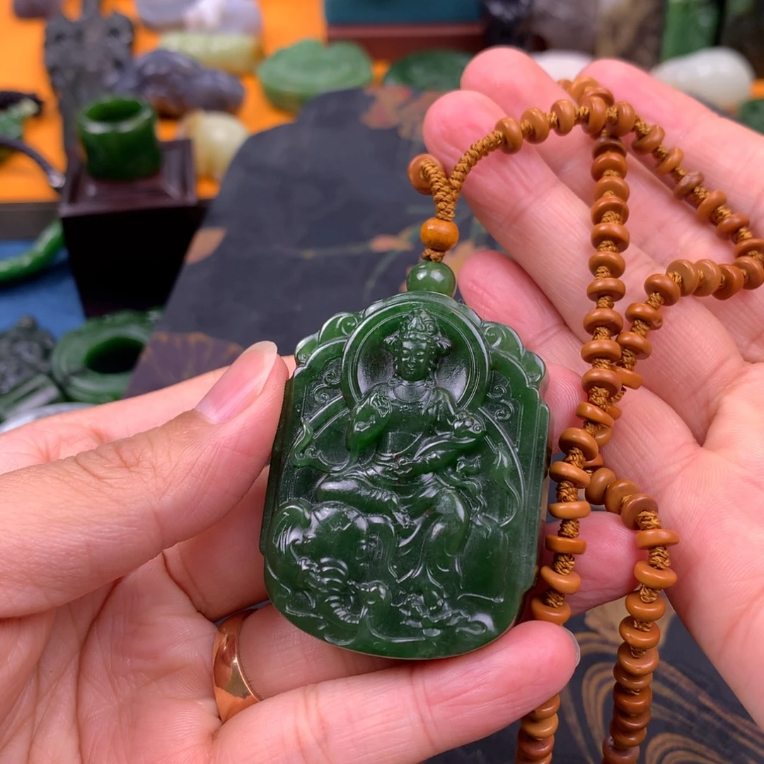 和田玉未镶嵌颈饰