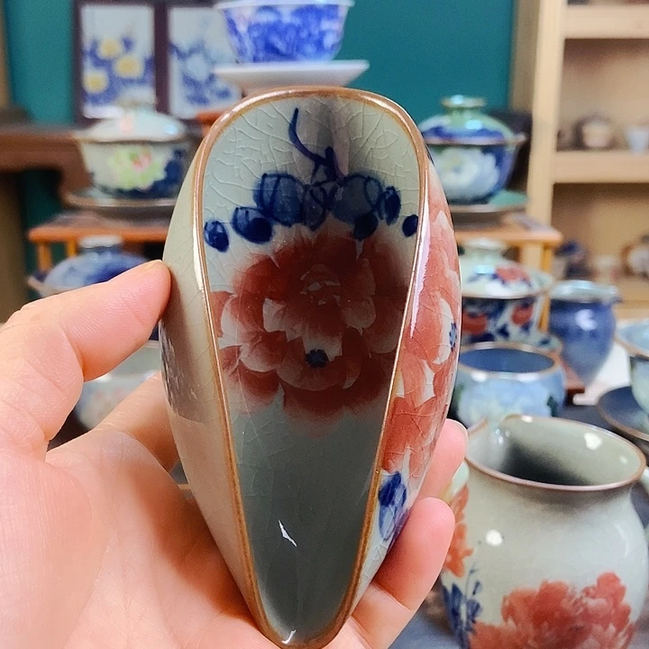 瓷片手工制作工艺精湛等